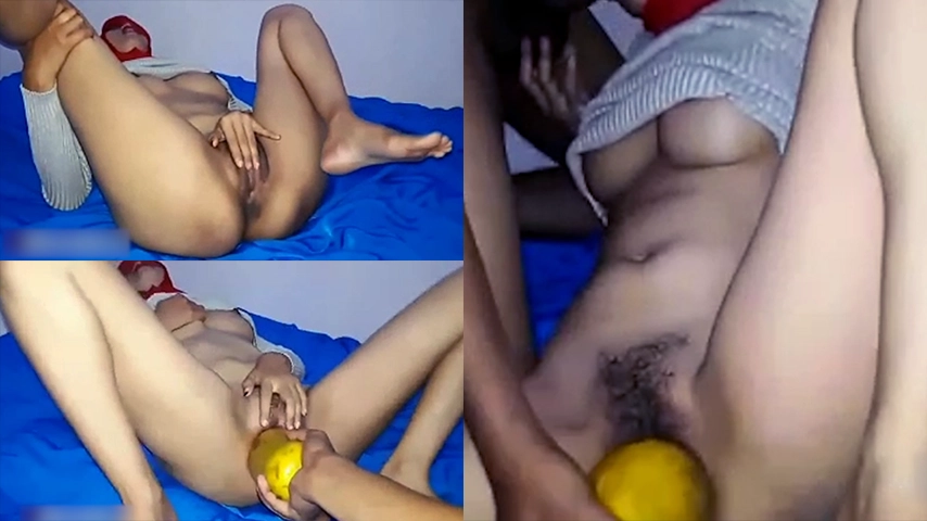 Sodok Meki Ukhtie Pake Pepaya Besar