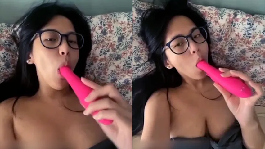 Cewe Cindo Toge Kenyot Kontol Mainan