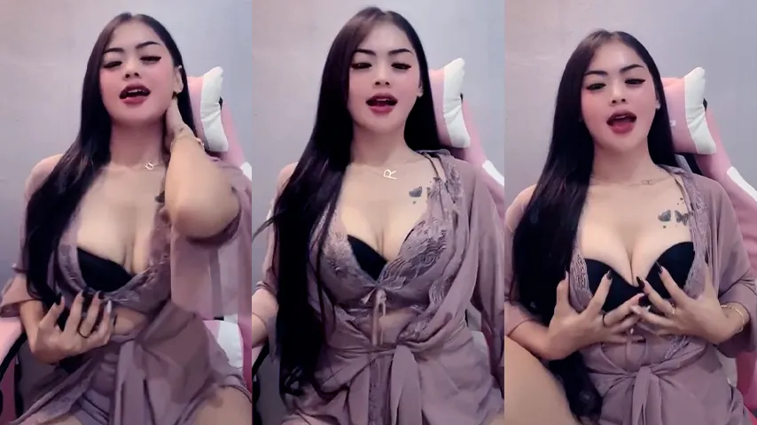 Kenalin Riskaa Host Baru Cantik HOT51