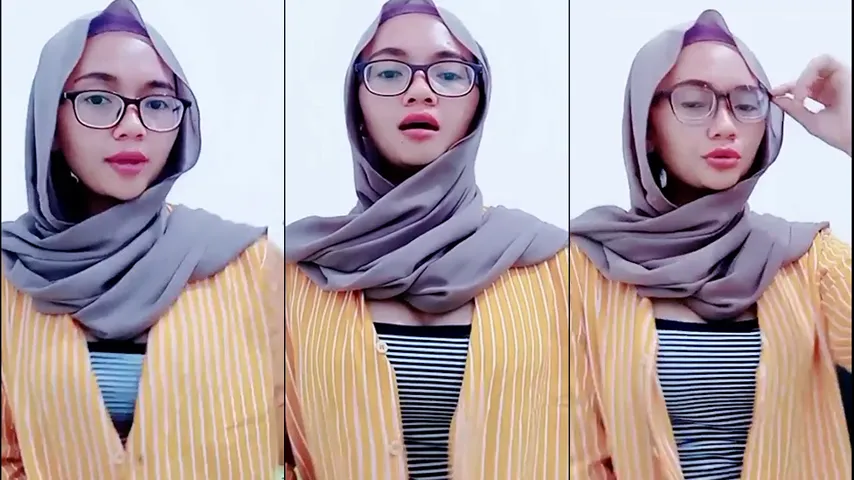 Ukhty Yulia Liveshow Pamer Belahan Toket